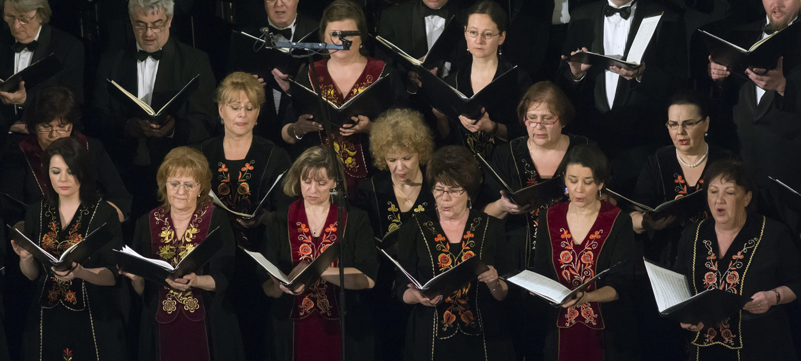 Mennyből az angyal – Óbudai Danubia Zenekar